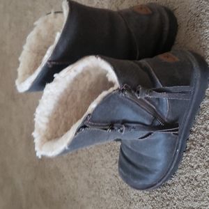 Bearpaw boots